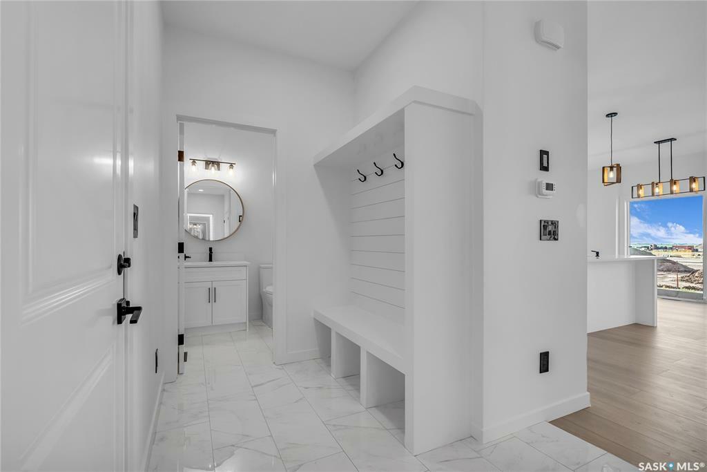 Property Photo: 351 Sharma Crescent SK S7W 1K9