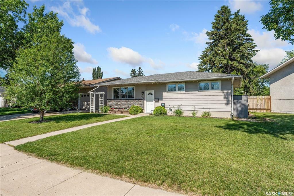 Property Photo: 2306 Easthill SK S7J 3E5