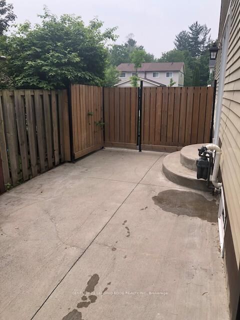 Property Photo: 317 Homestead Drive ON L1J 6V2