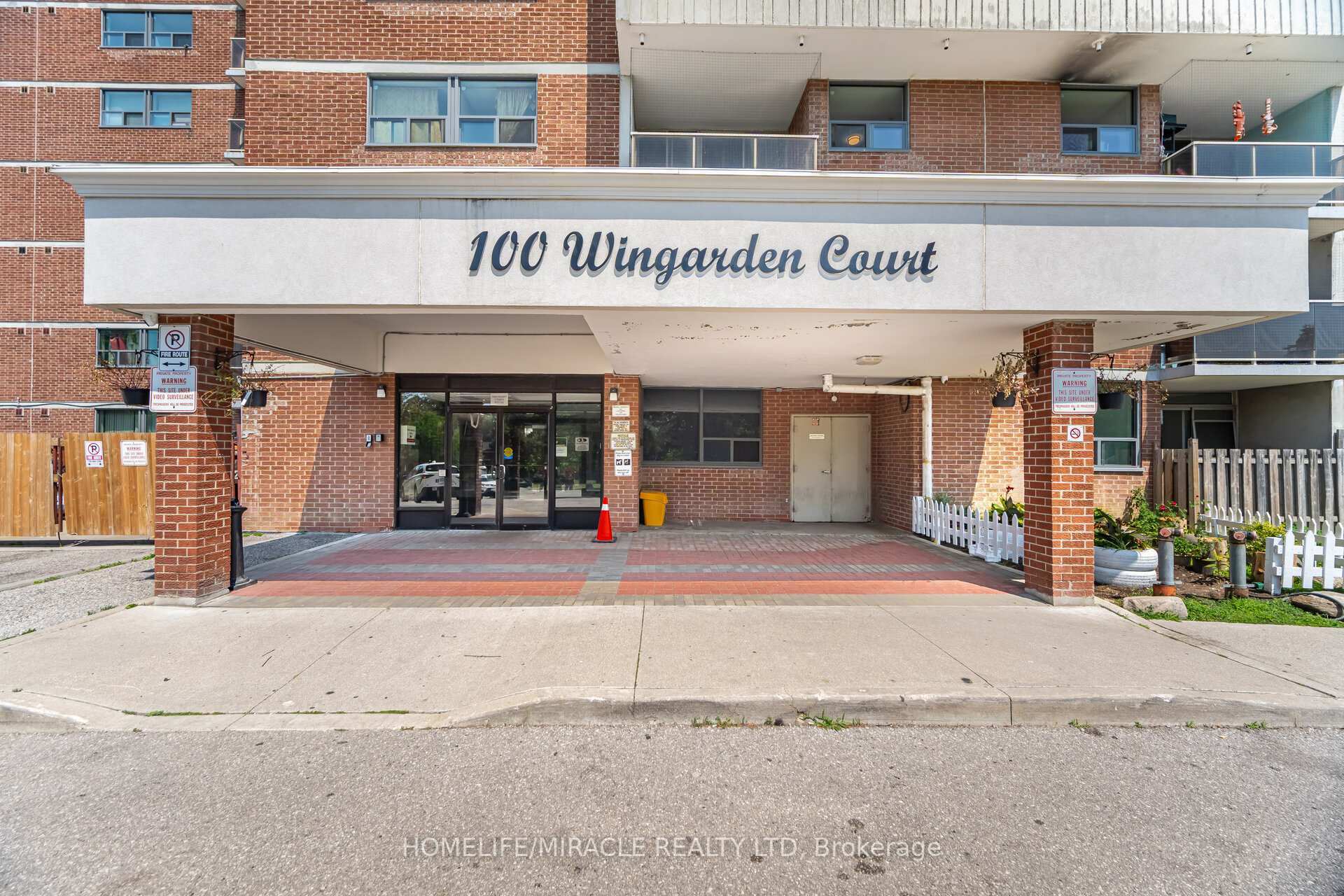 Property Photo: 100 Wingarden Court 1503 ON M1B 2P4