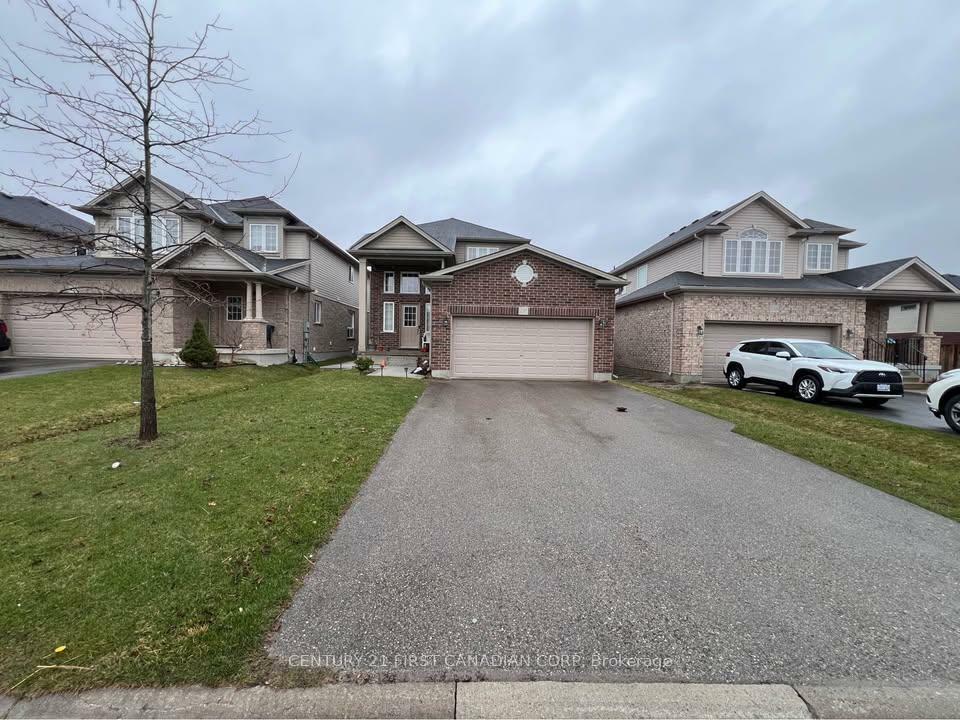 Property Photo: 2317 Yellowbirch Way ON N6G 0L2