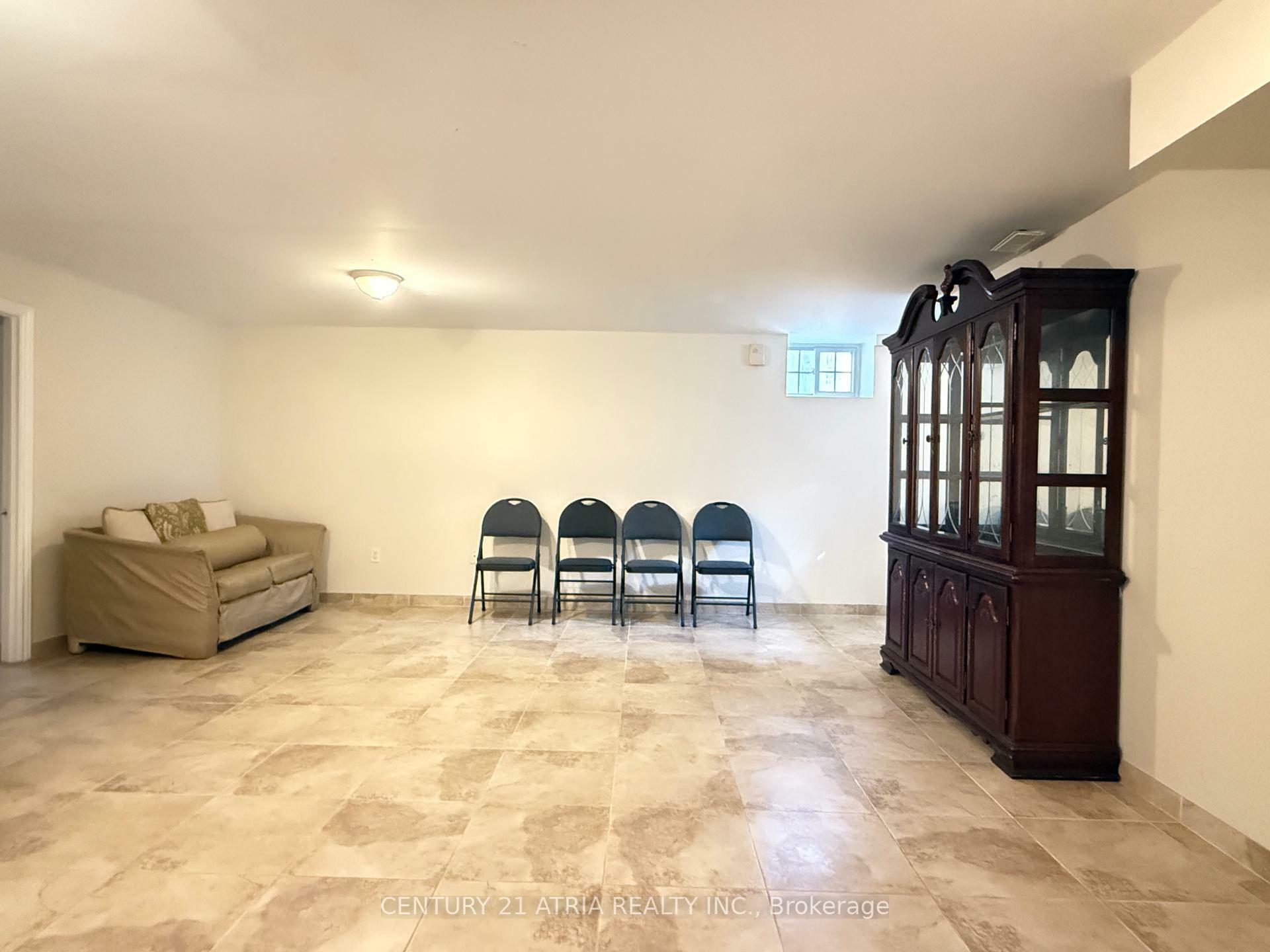 Property Photo: 94 Kings Crescent Bsmt ON L1S 2M7
