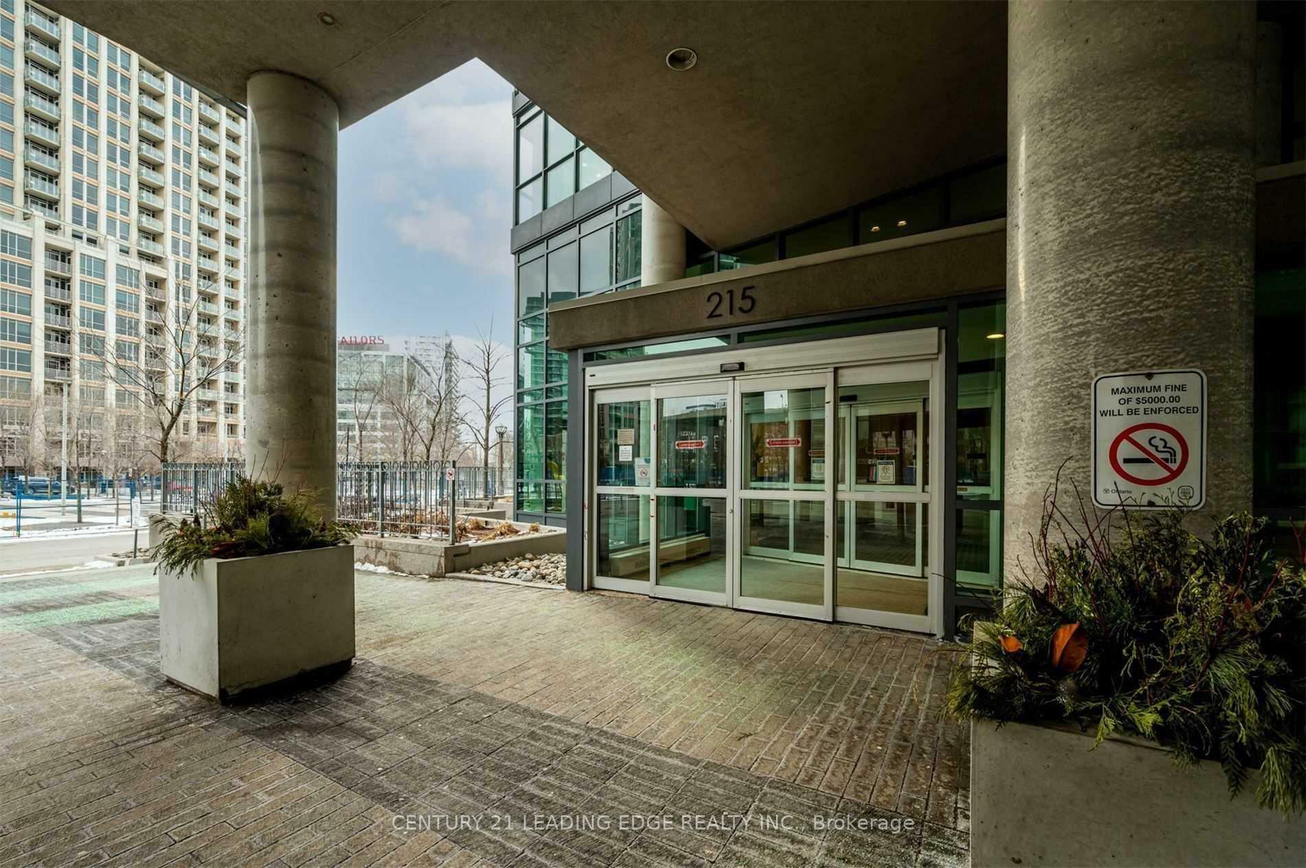 Property Photo: 170 Fort York Boulevard 1512 ON M5V 0E6