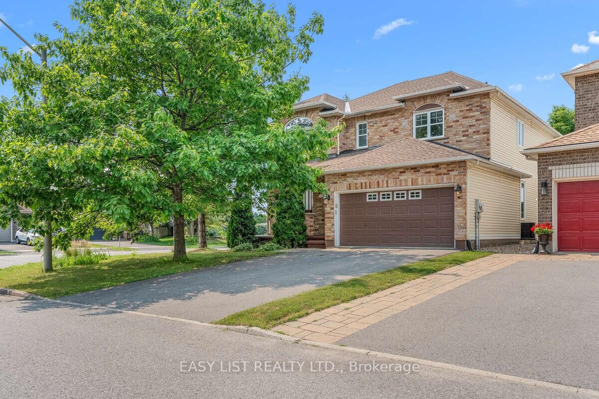 Property Photo: 10 Birdseye Terrace ON K4A 4P6