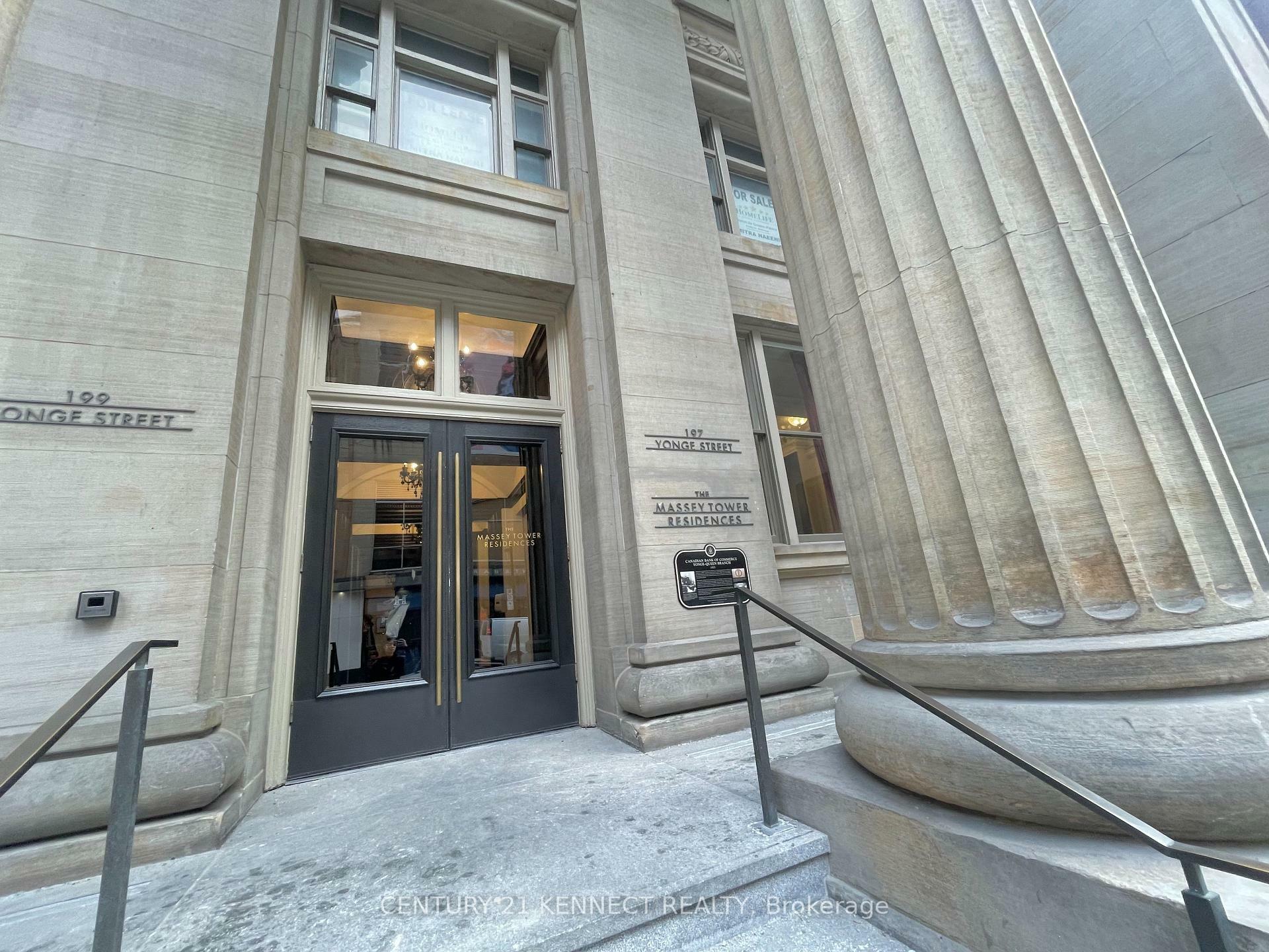 Property Photo: 197 Yonge Street 3310 ON M5B 0C1