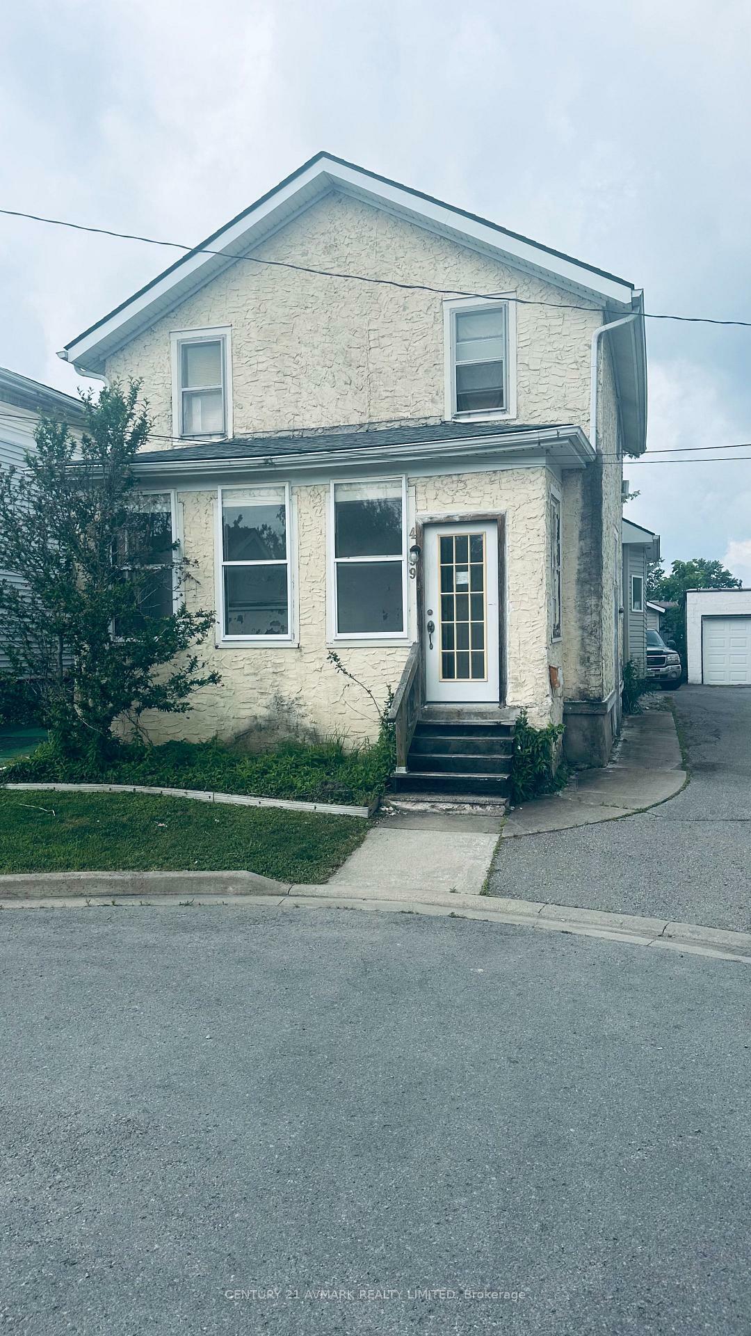 Property Photo: 4299 Second Avenue ON L2E 4G8