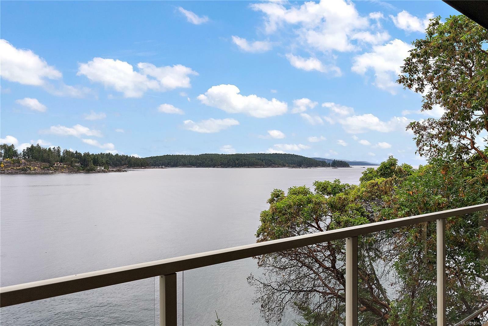 Photo de la propriété: 2353 Harbour Rd 16 BC V8L 3X8