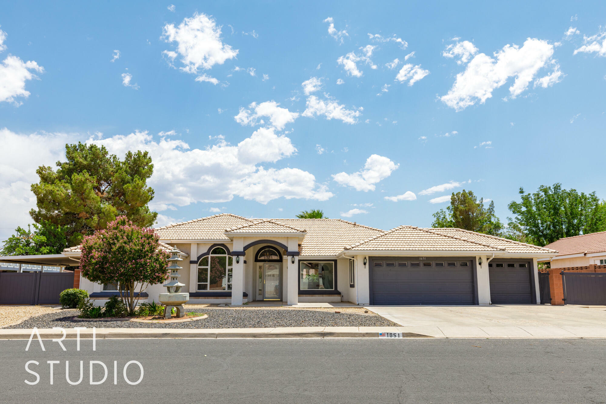 Property Photo: 1651 W Paiute Rd UT 84790