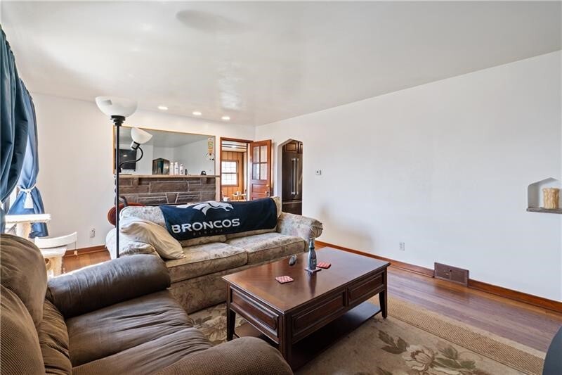 Property Photo:  4517 Lebanon Church Rd  PA 15122 