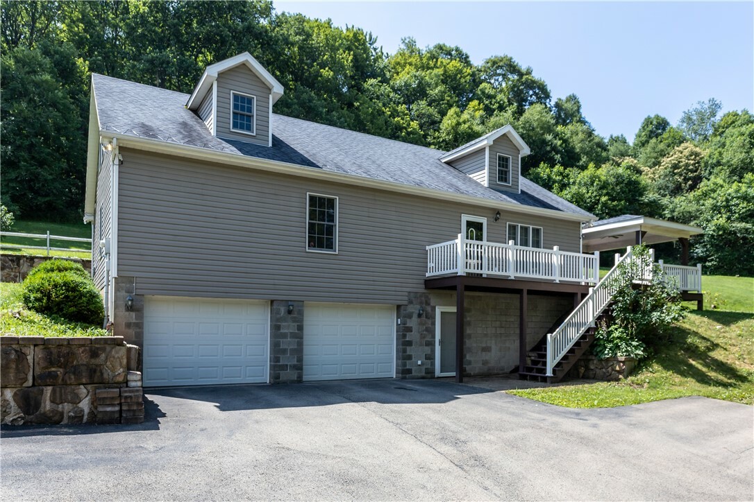 Property Photo: 509 Quail Hill Road PA 15469