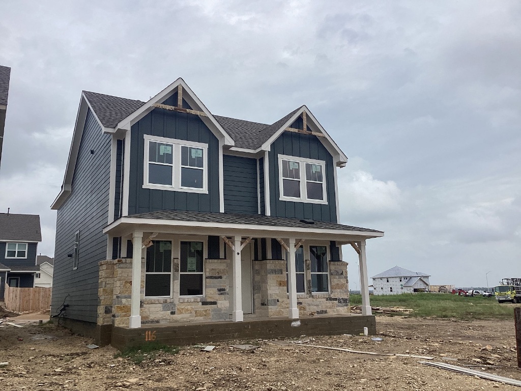 Property Photo: 116 Woodrow Lane TX 78642