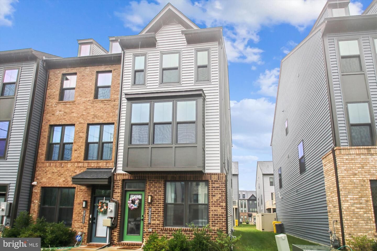 Property Photo: 7910 Chatuga Way MD 21060