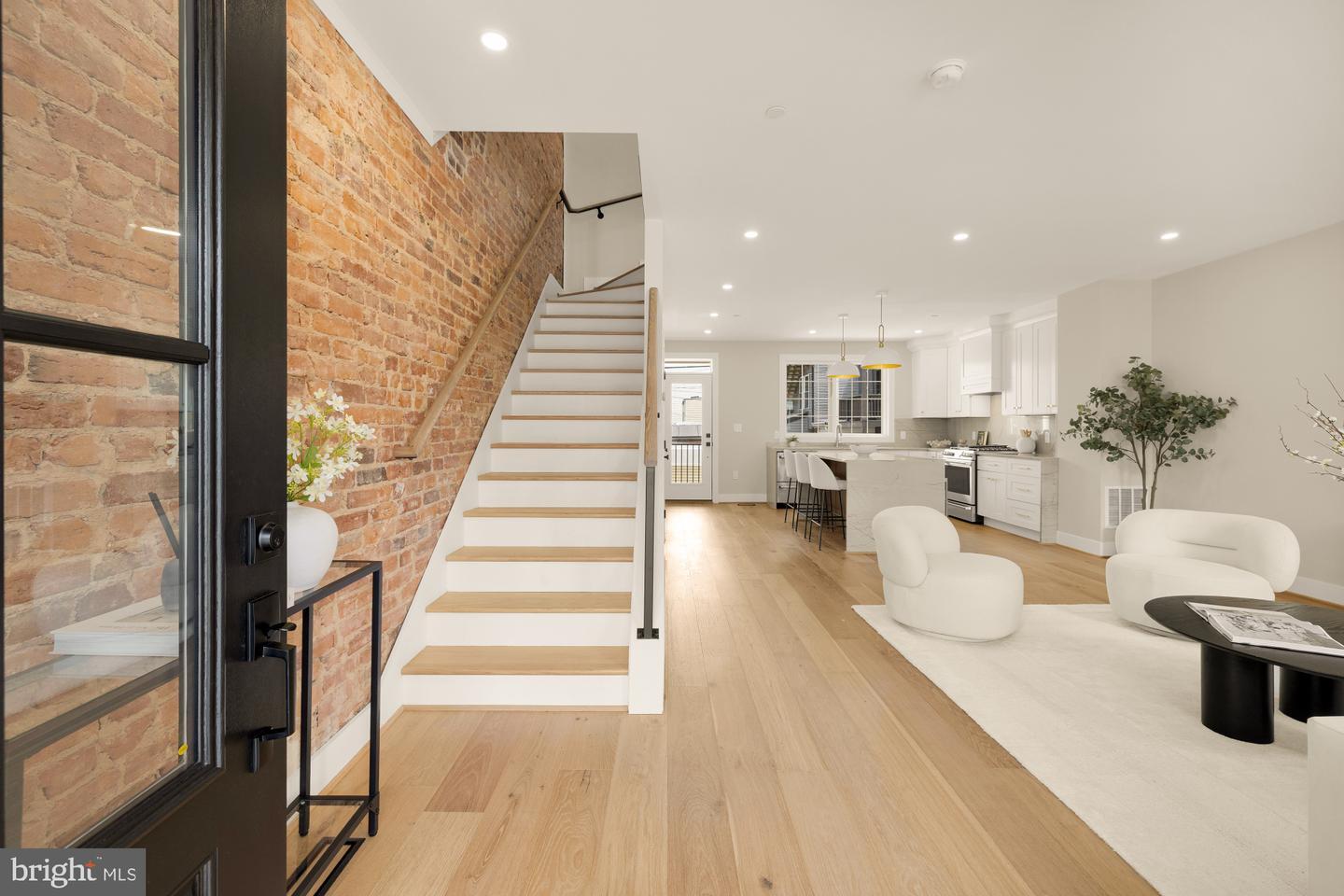 Property Photo: 3207 Warder Street NW DC 20010