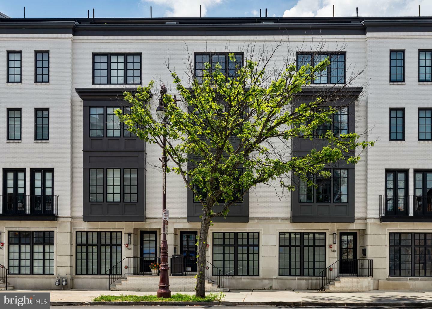 Property Photo: 742 S Broad Street PA 19146