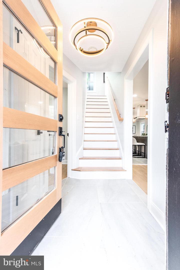 Property Photo: 617 Greenbrier Drive MD 20910