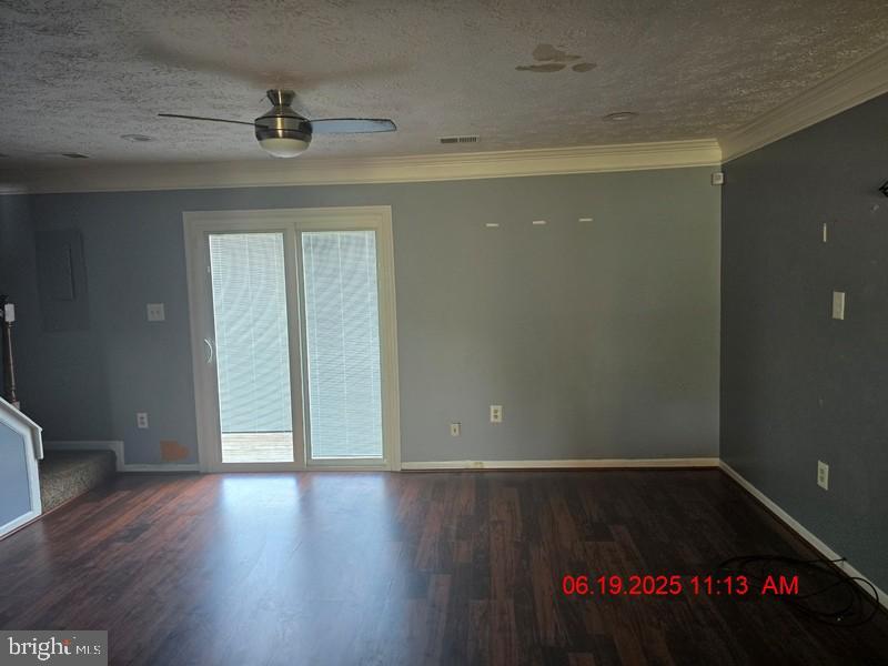 Property Photo: 9 Barberry Court 40-5 MD 20774
