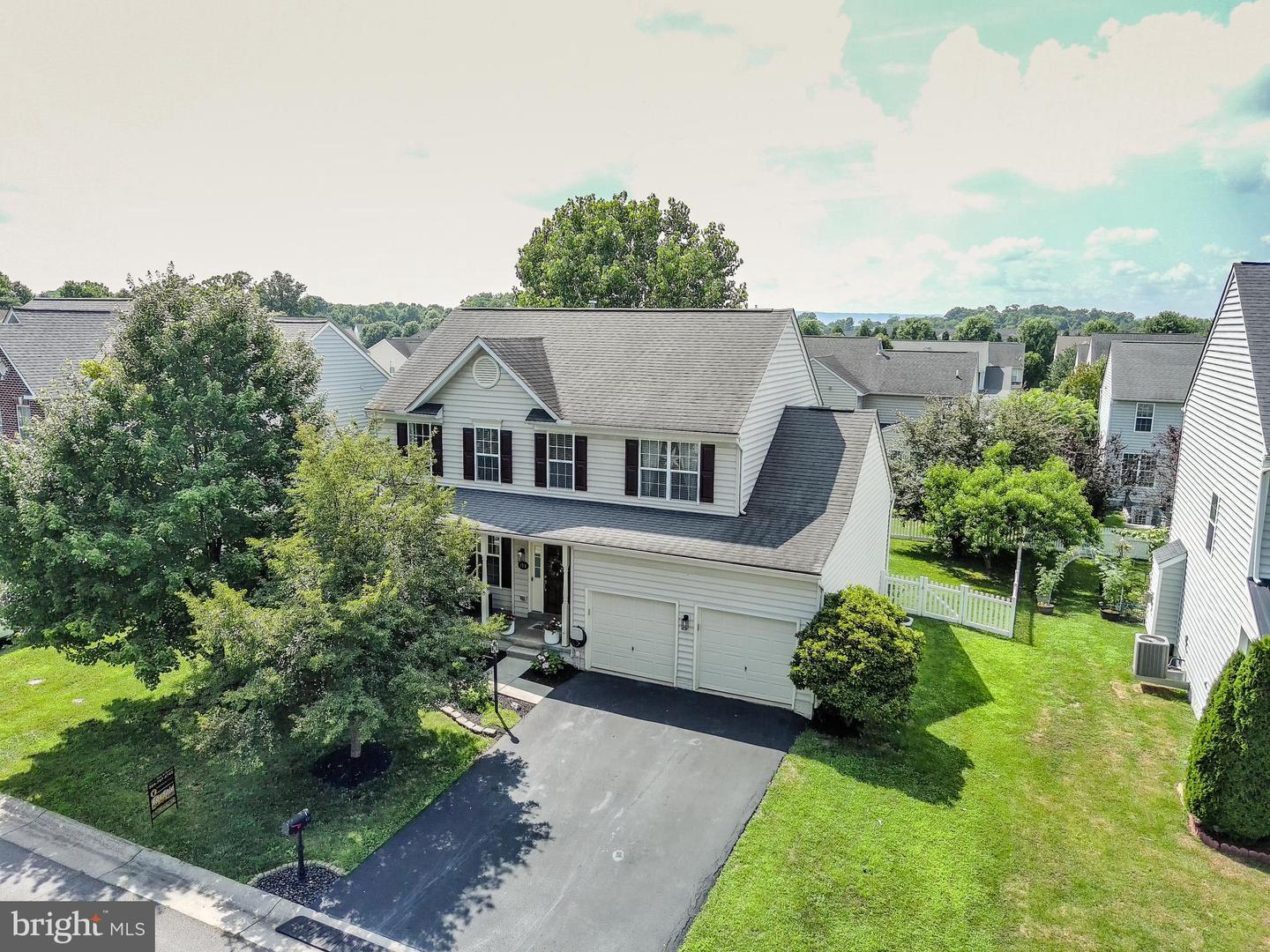 Property Photo: 195 Dinwiddie Way WV 25430