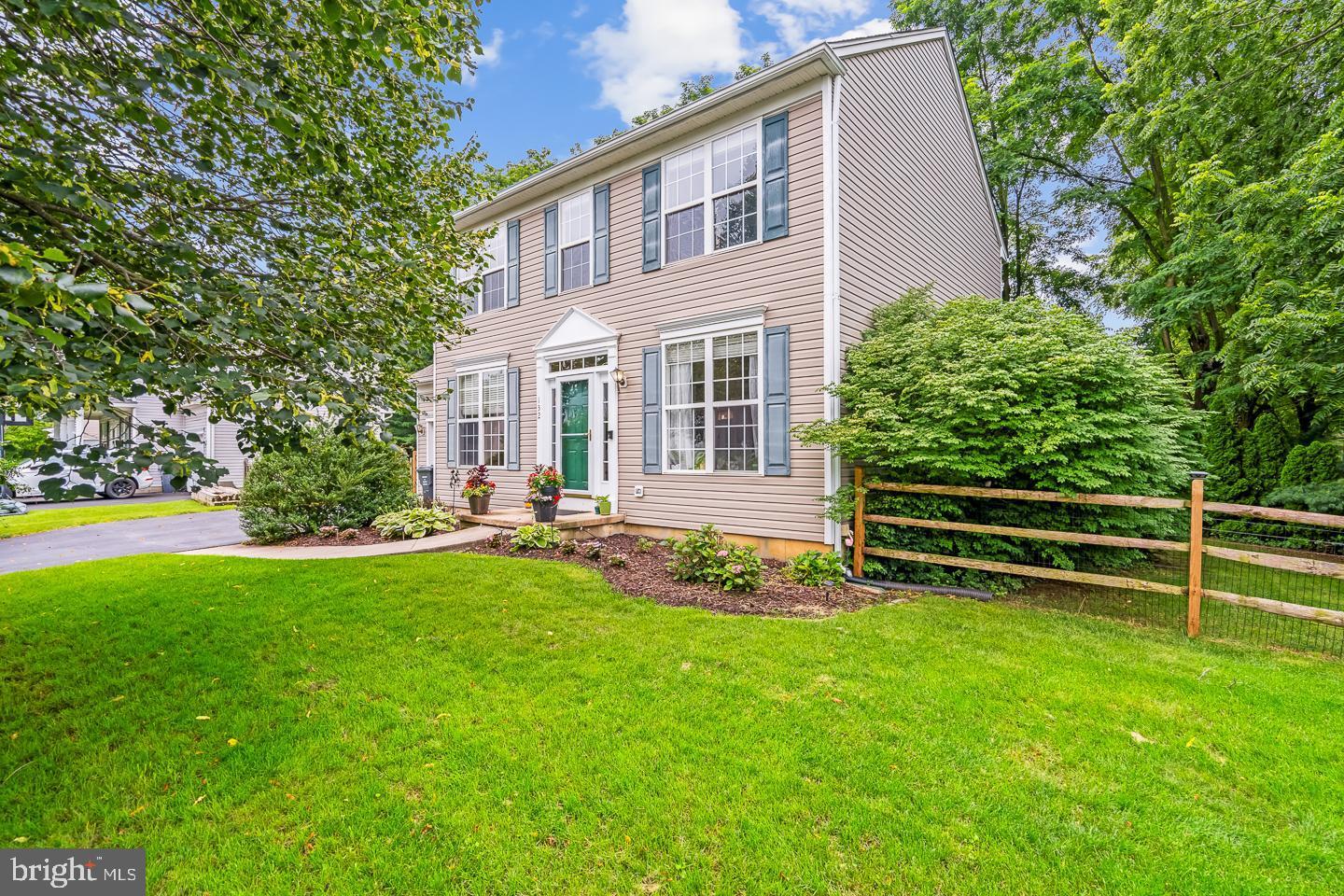 132 Newport Circle  Atglen PA 19310 photo