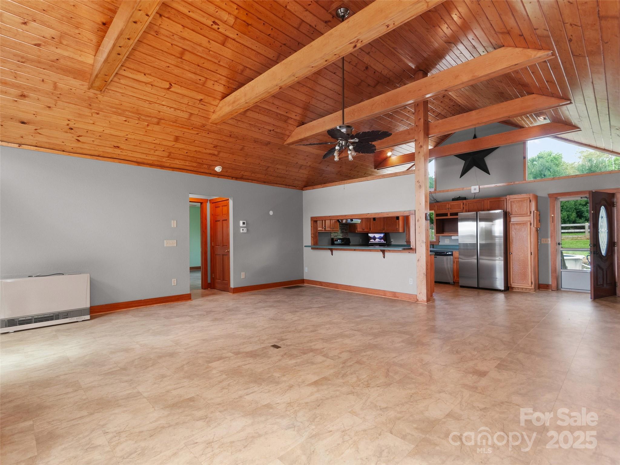 Property Photo: 672 Windswept Ridge Road NC 28716