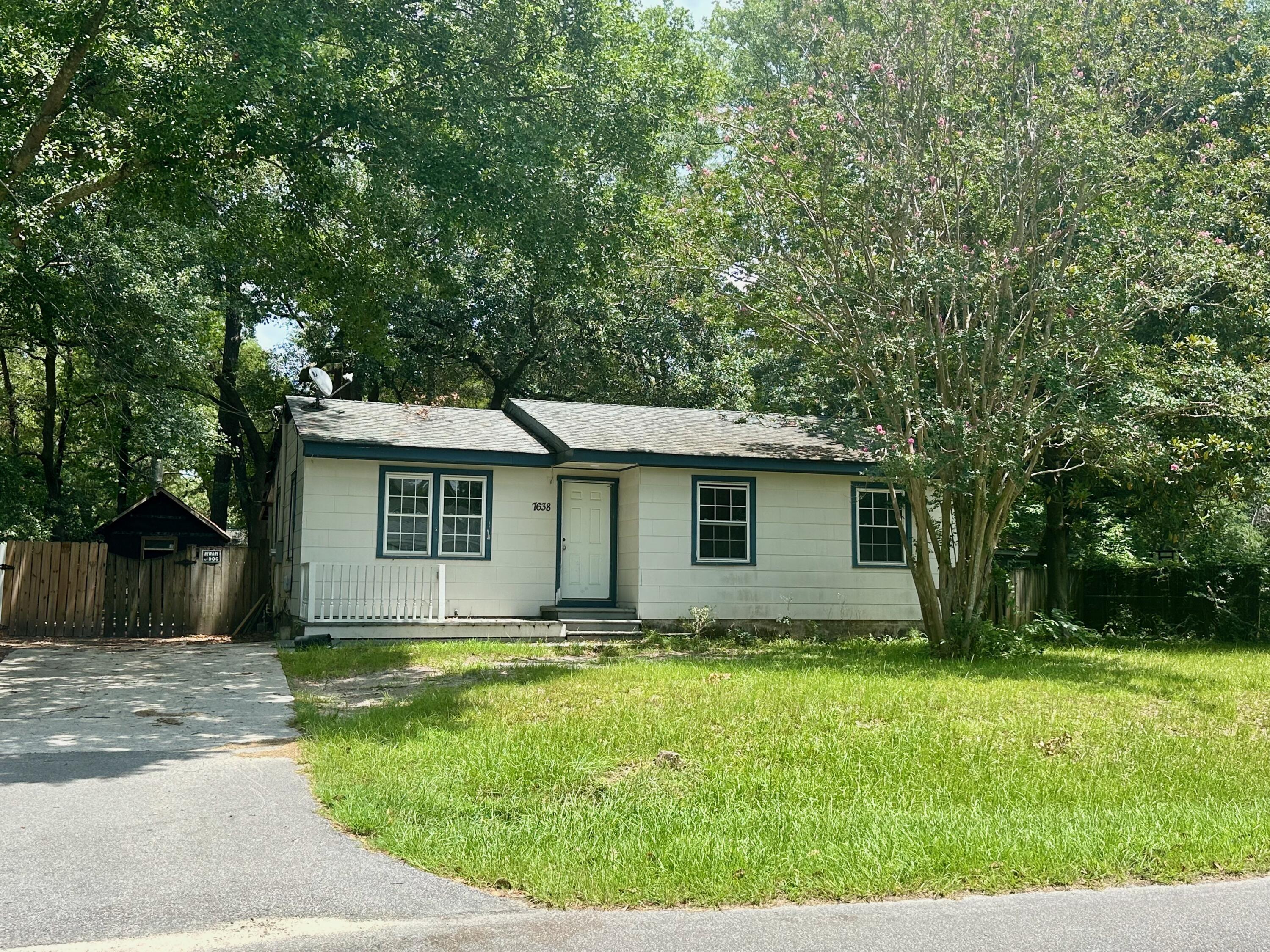 Property Photo: 7638 Lady Street SC 29420