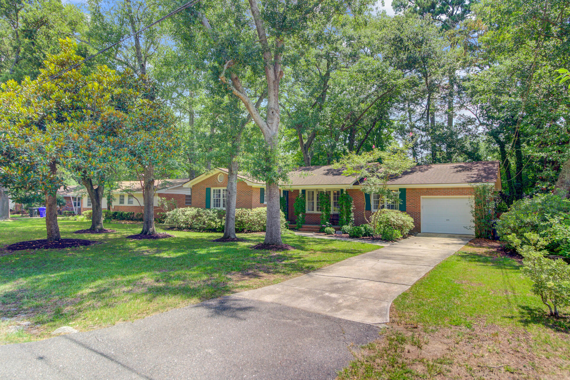 Property Photo: 1718 Afton Avenue SC 29407