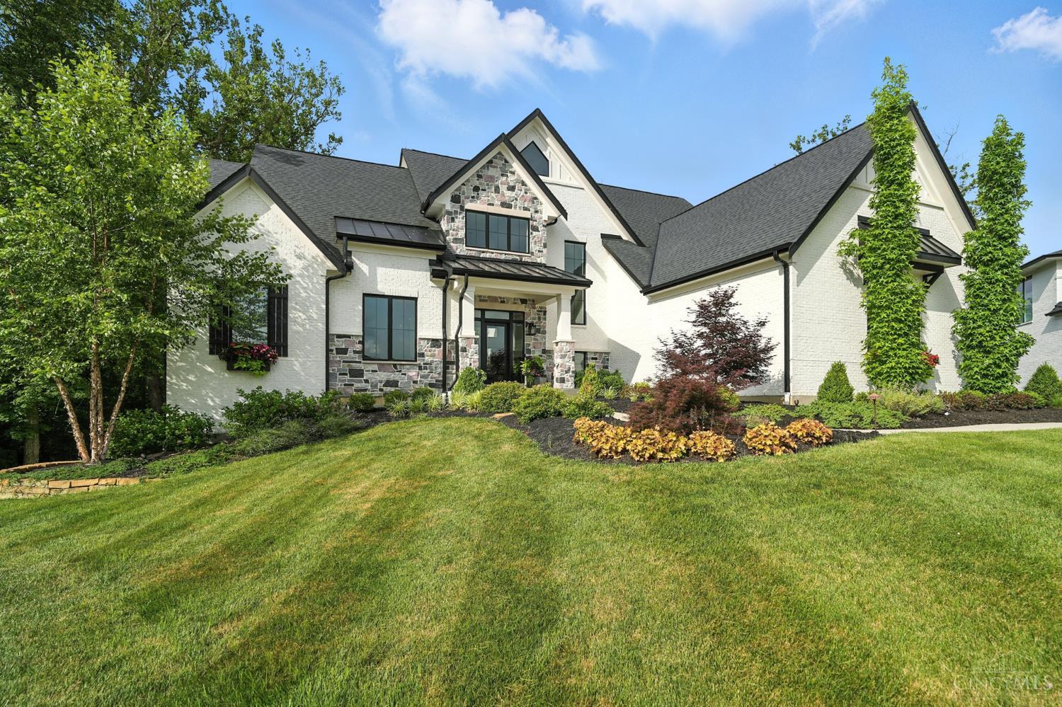 Property Photo: 5413 Walnut View Drive OH 45040