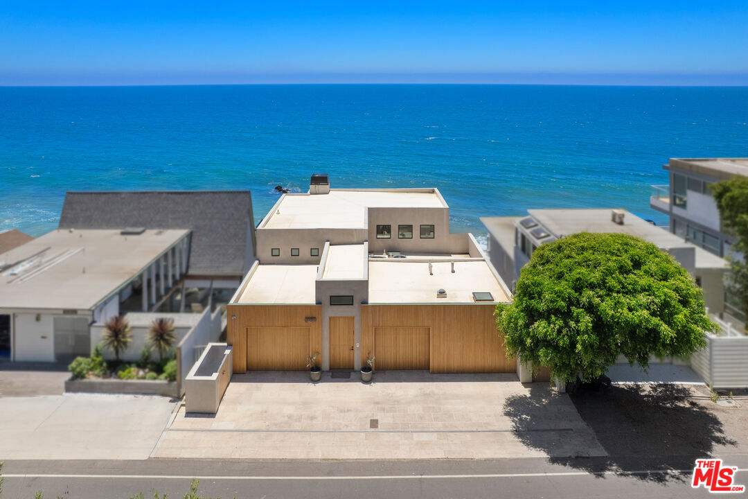 Property Photo:  24818 Malibu Rd  CA 90265 