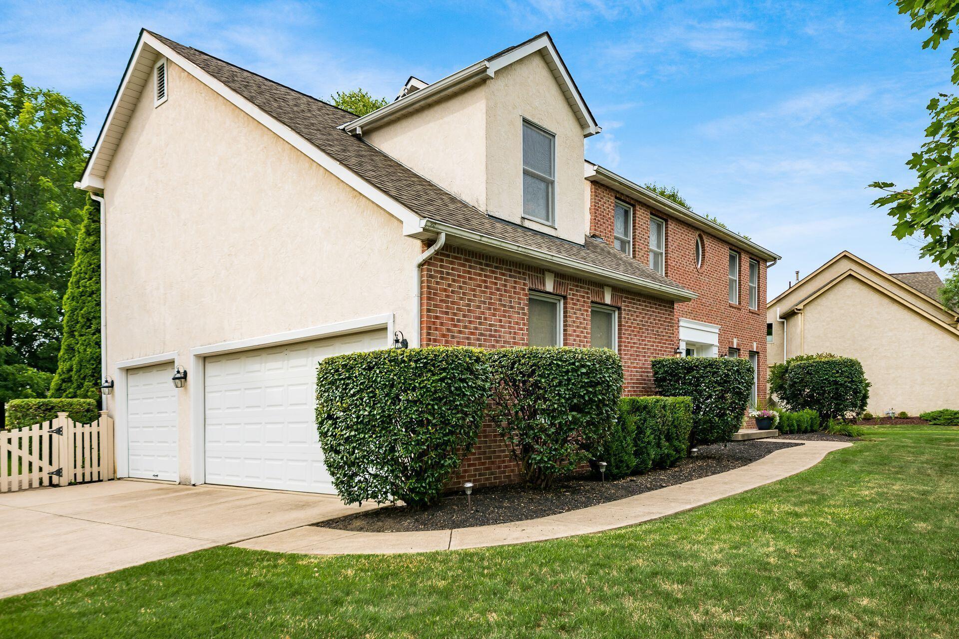 Property Photo: 401 Village Ridge Court OH 43065