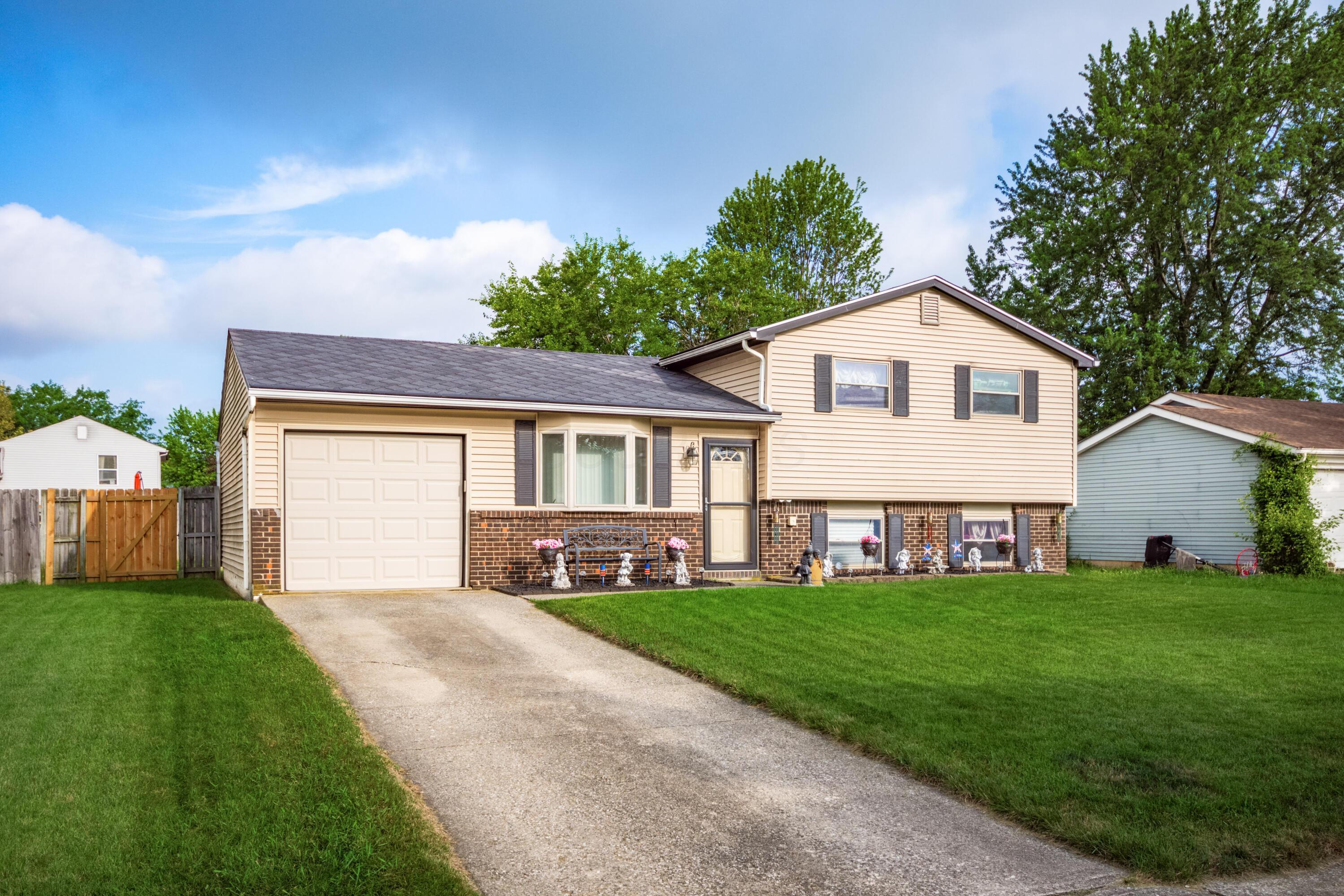 Property Photo: 229 Danbury Road OH 43162