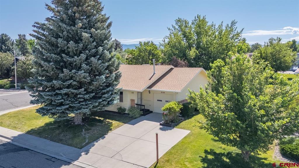 Property Photo: 2150 Hartford Way CO 81401