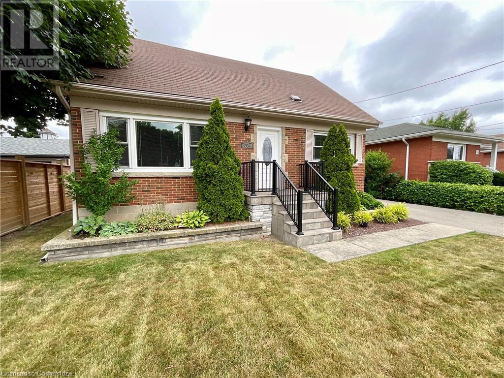Photo de la propriété: 384 Upper Kenilworth Avenue ON L8T 4G5
