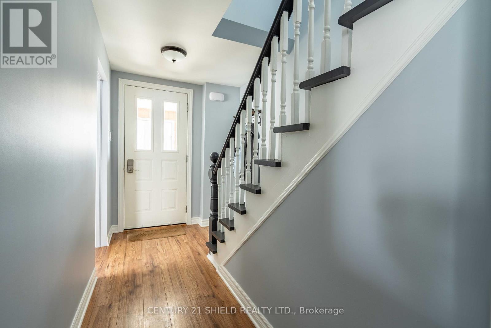 Photo de la propriété: 31 Fifth Street West ON K6J 2T5