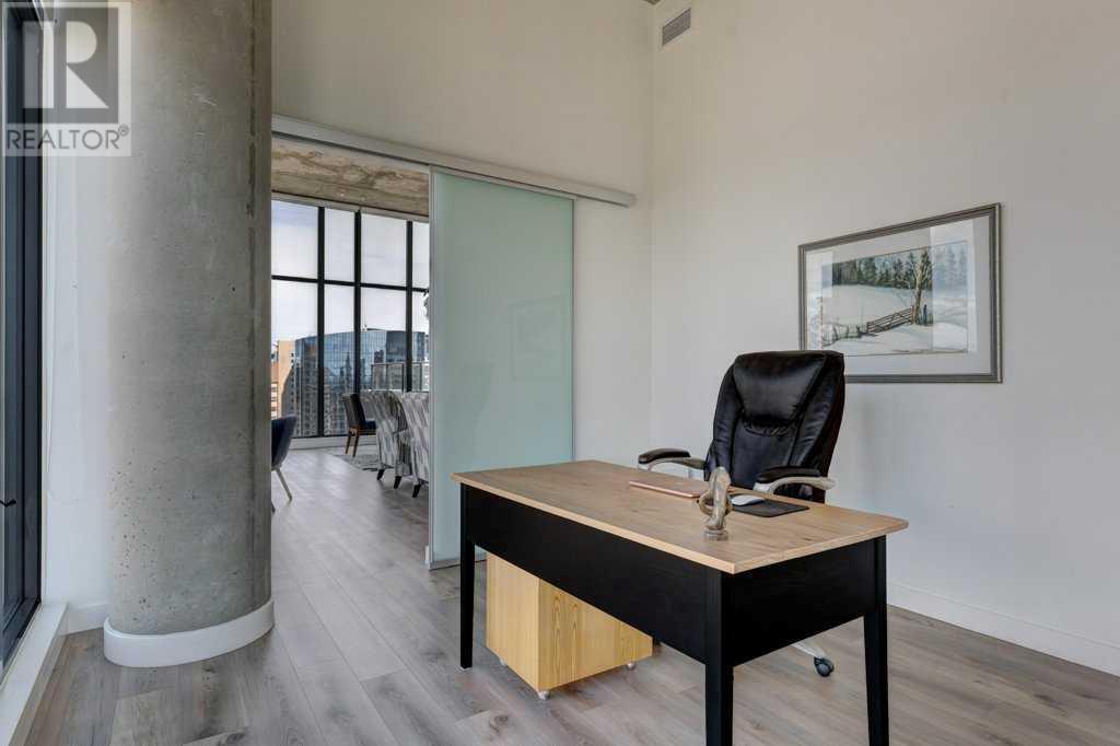 Property Photo: 1010 6 Street Southwest AB T2R 1B4