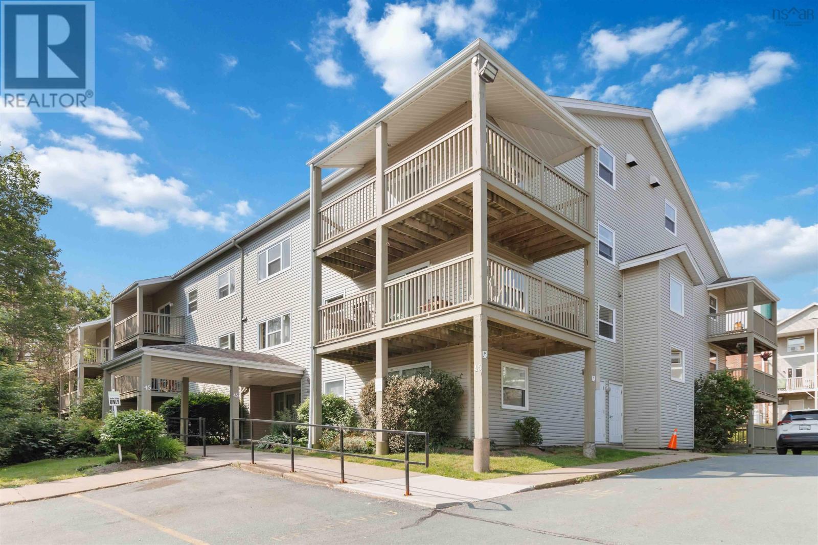 Photo de la propriété:  45 Chelton Woods Lane 105  NS B3M 3Z7 