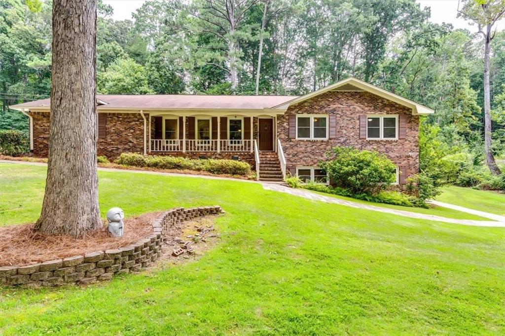 Property Photo: 1398 Branchwood Drive GA 30078