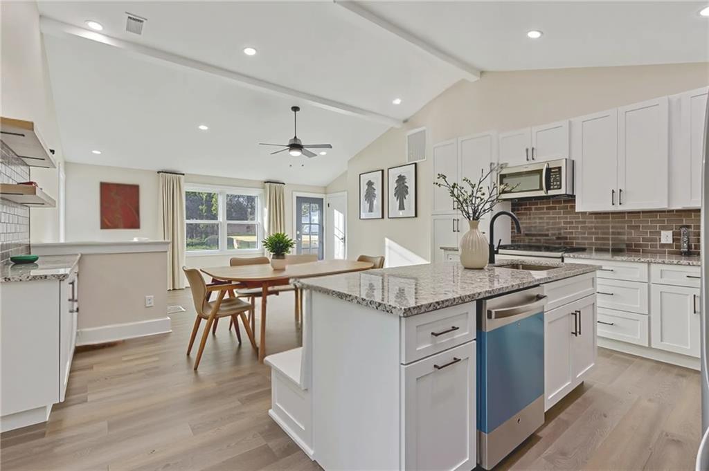 Property Photo: 256 Sharney Lane NE GA 30144