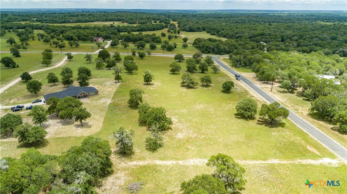 Property Photo: 800 Powder Ridge TX 78648