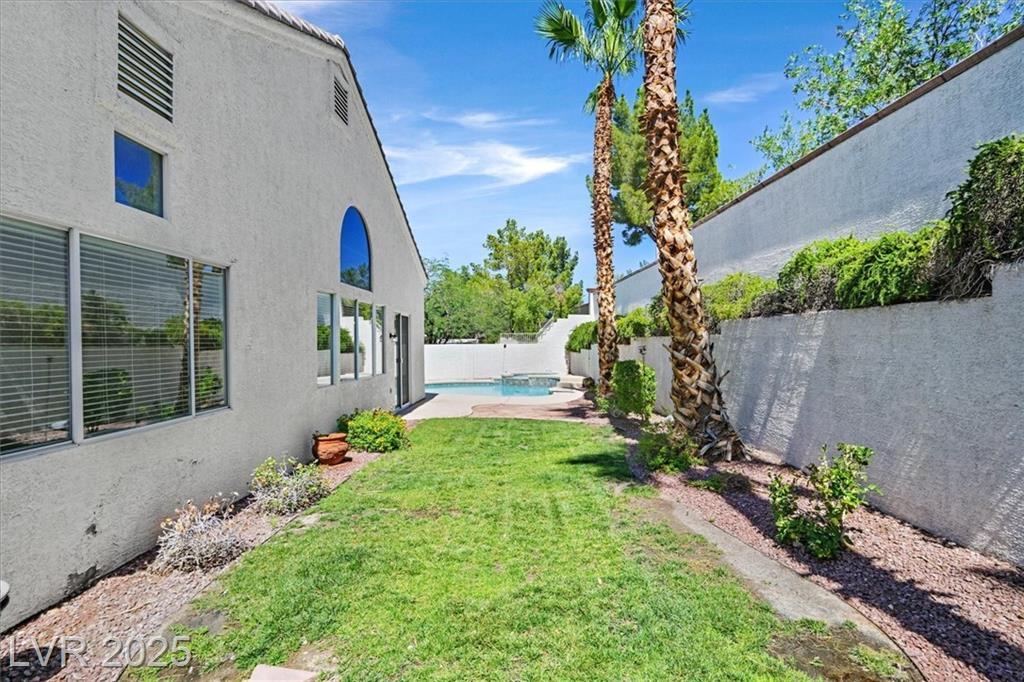 Property Photo: 20 Staghorn Street NV 89012
