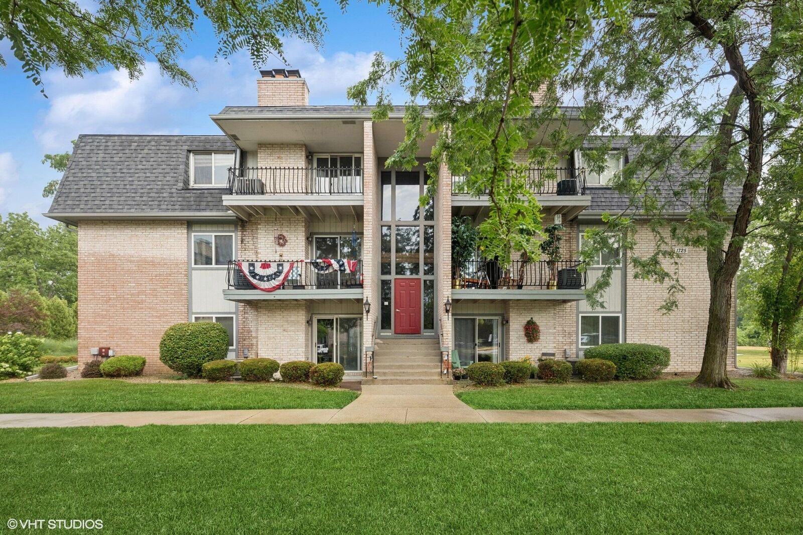 Property Photo: 1725 Homan Drive 305 IN 46375