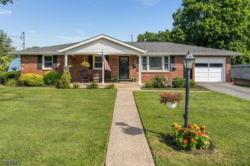 Property Photo:  325 Park Ave  NJ 08865 