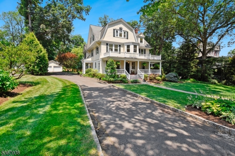 Property Photo: 39 Oak Ridge Ave NJ 07901