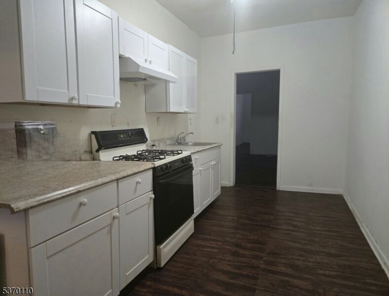 Property Photo: 528 Valley Brook Ave 2nd Fl NJ 07071