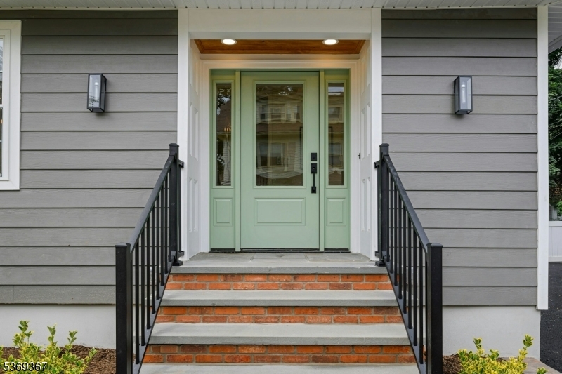 Property Photo: 6 Mountain Pl NJ 07043