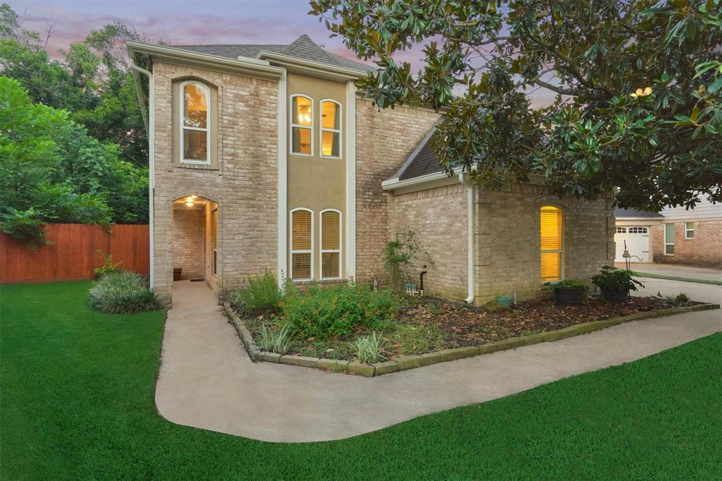 Property Photo: 3302 Candlelon Drive TX 77388