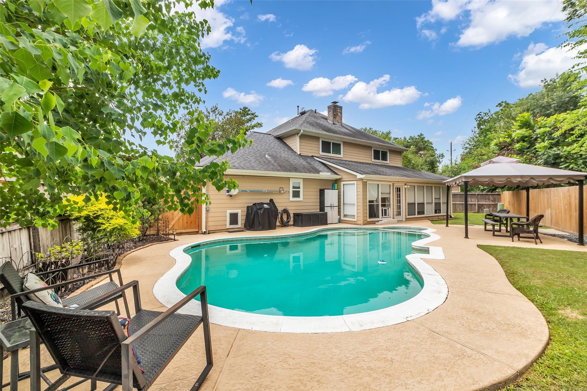 Property Photo: 3302 Candlelon Drive TX 77388