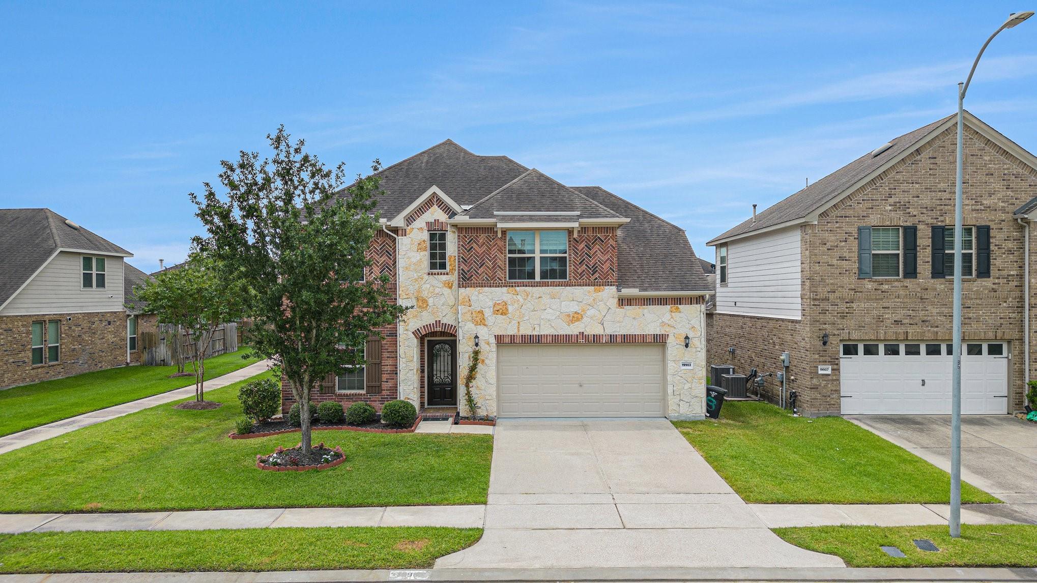 Property Photo: 19903 Mulberry Pine Lane TX 77429