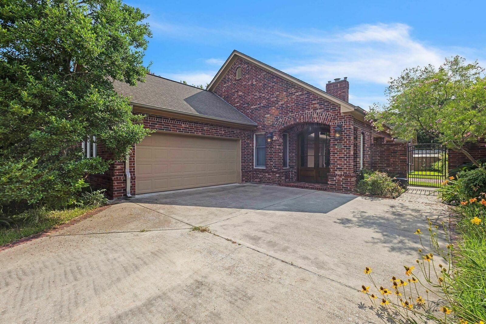 Property Photo: 1 Waterford Gardens TX 77630