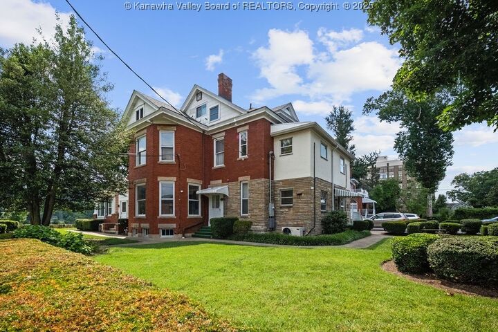 Property Photo:  1598 Kanawha Boulevard E  WV 25311 