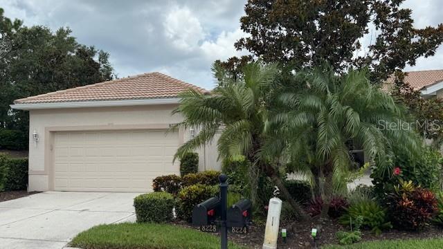 Property Photo: 8228 Simpson Falls Court FL 34243