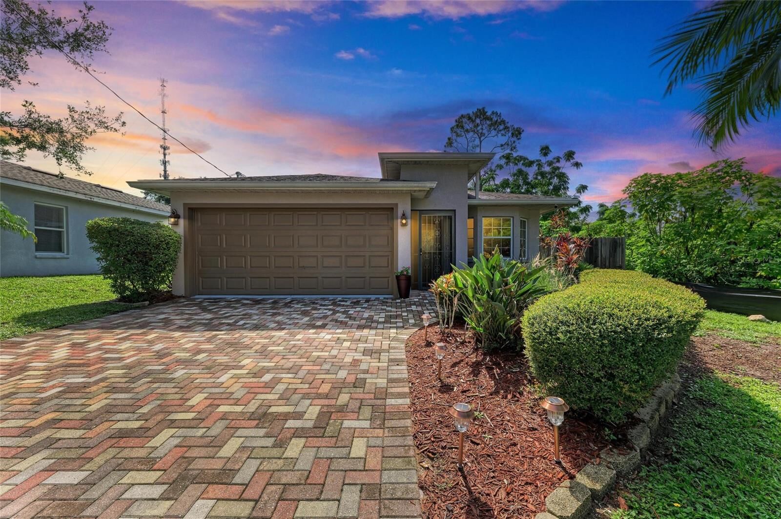 Property Photo: 133 Tucker Avenue FL 34232